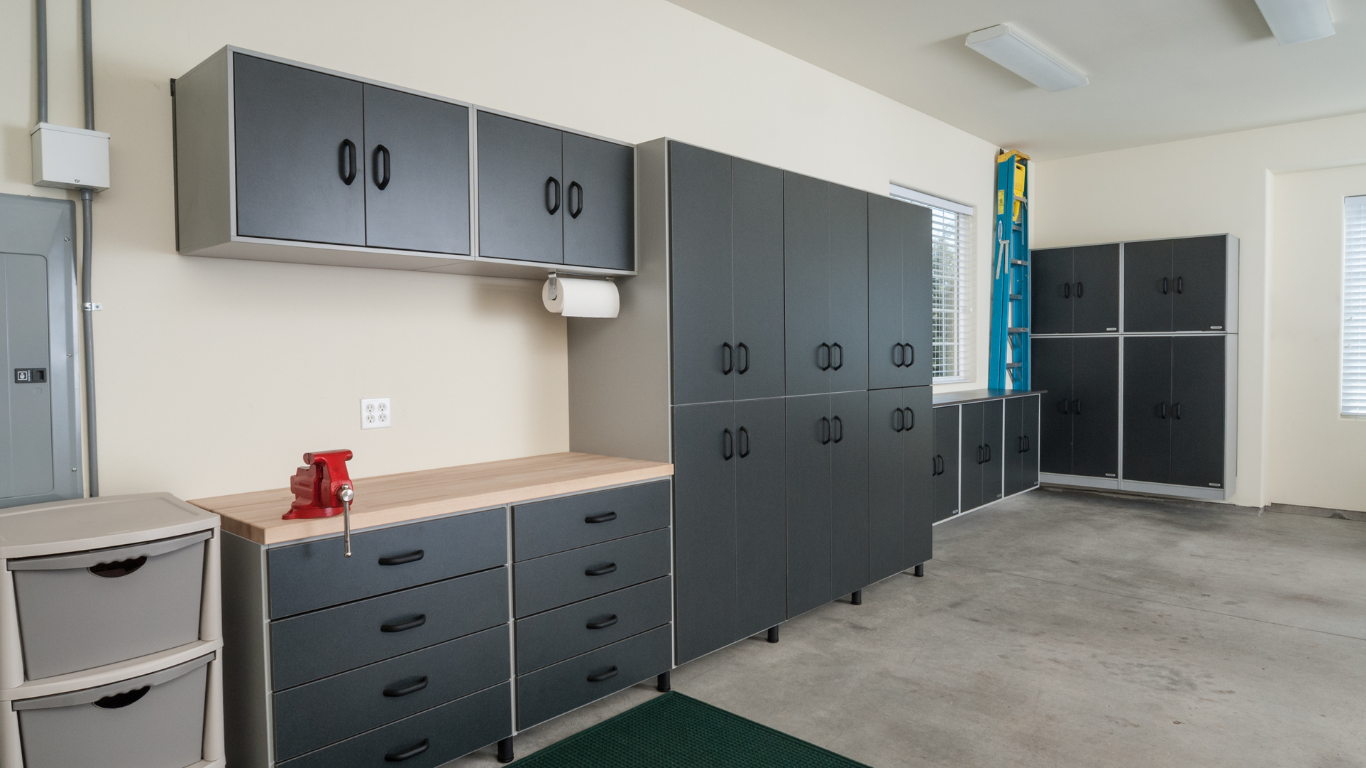 GarageLab Background